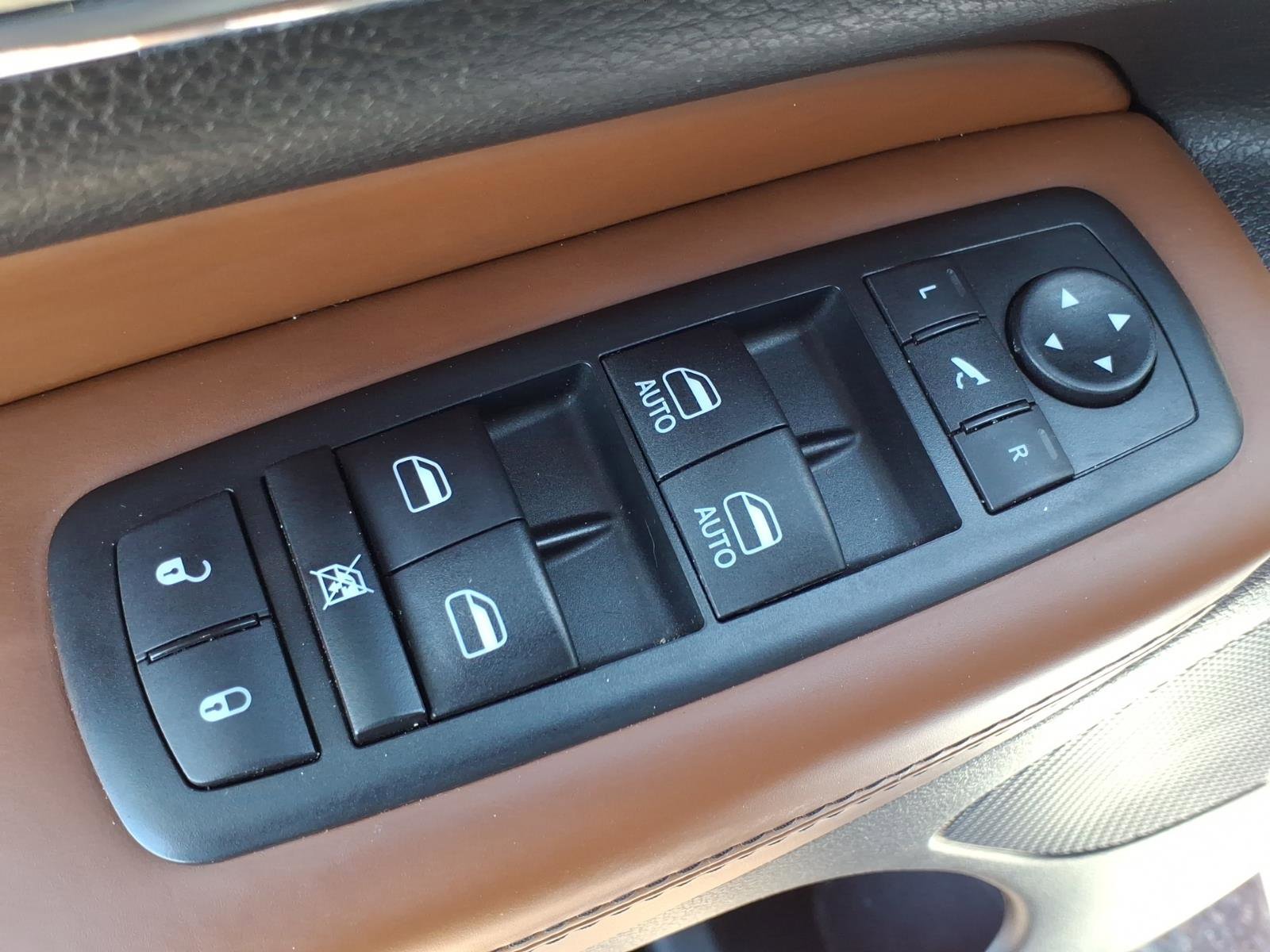 Used 2020 Jeep Grand Cherokee Overland image 20