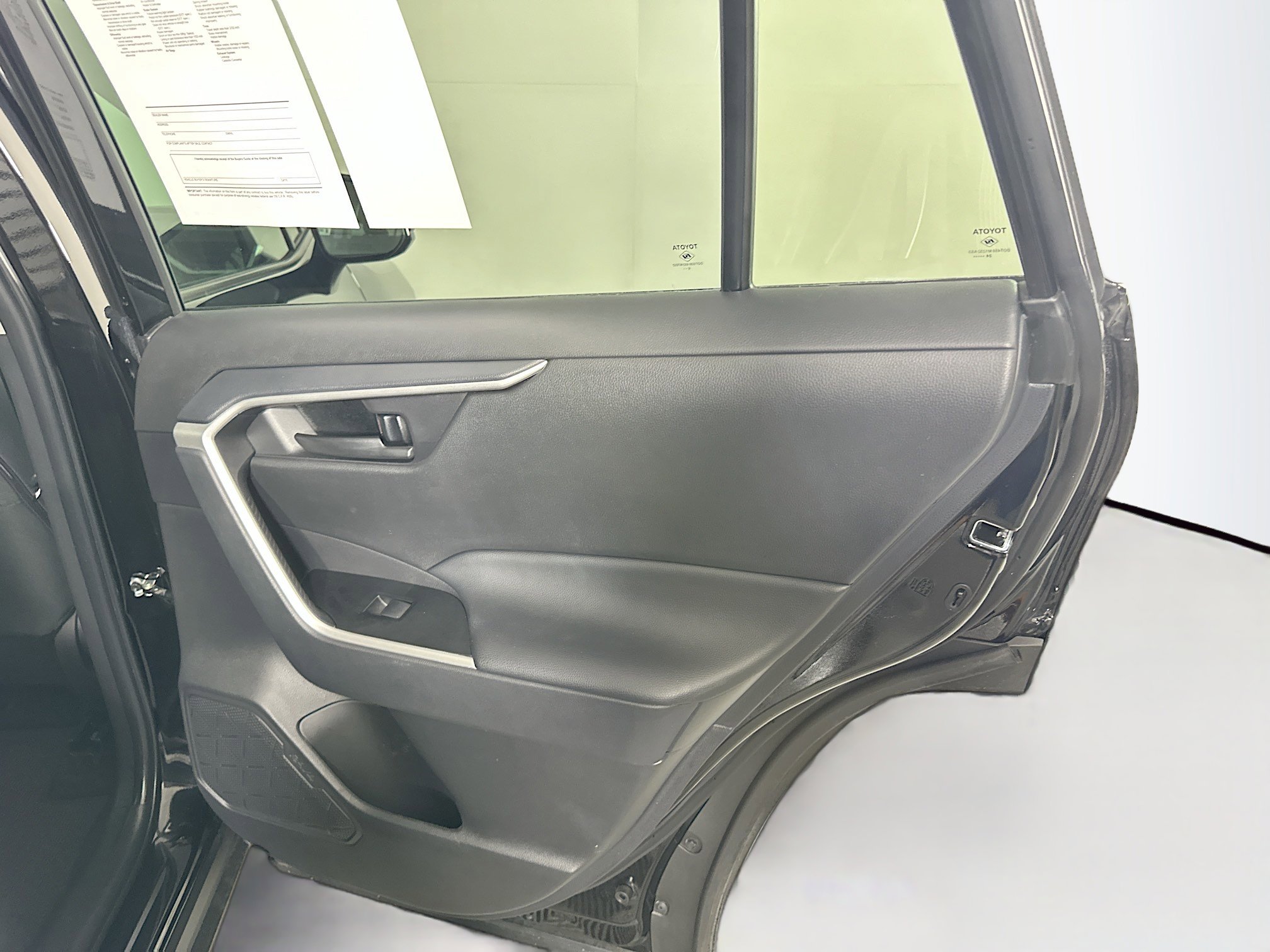 Used 2025 Toyota RAV4 LE image 28