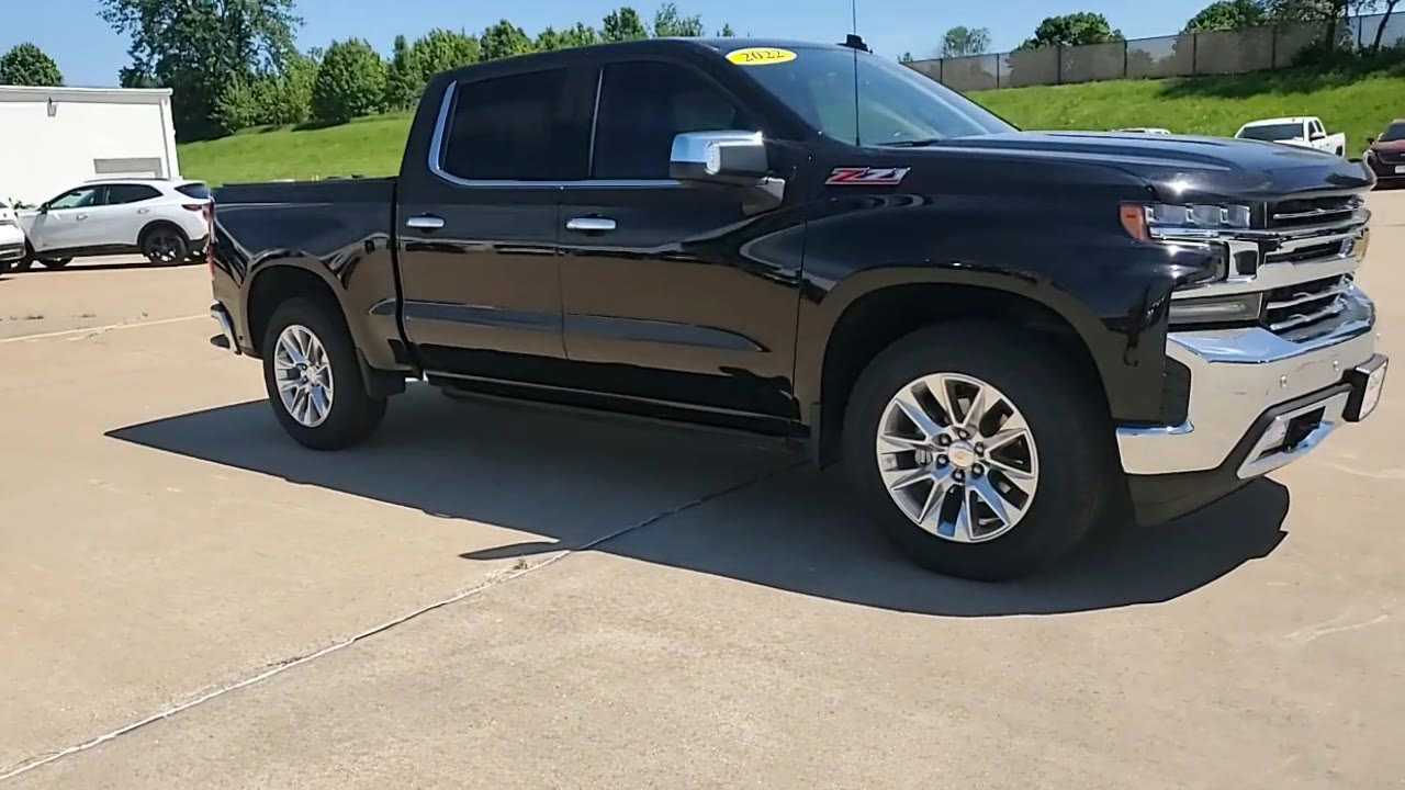 Used 2022 Chevrolet Silverado 1500 LTZ AWD/4WD image 2