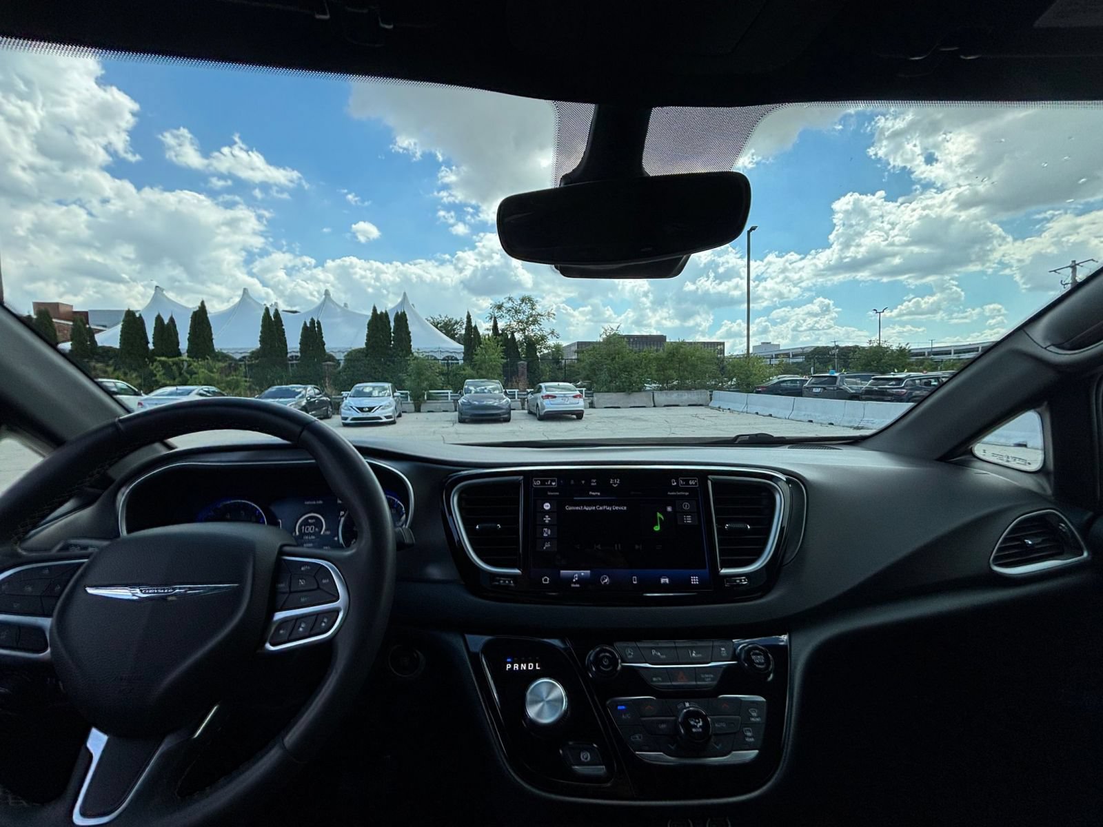 Used 2025 Chrysler Pacifica Select FWD image 35