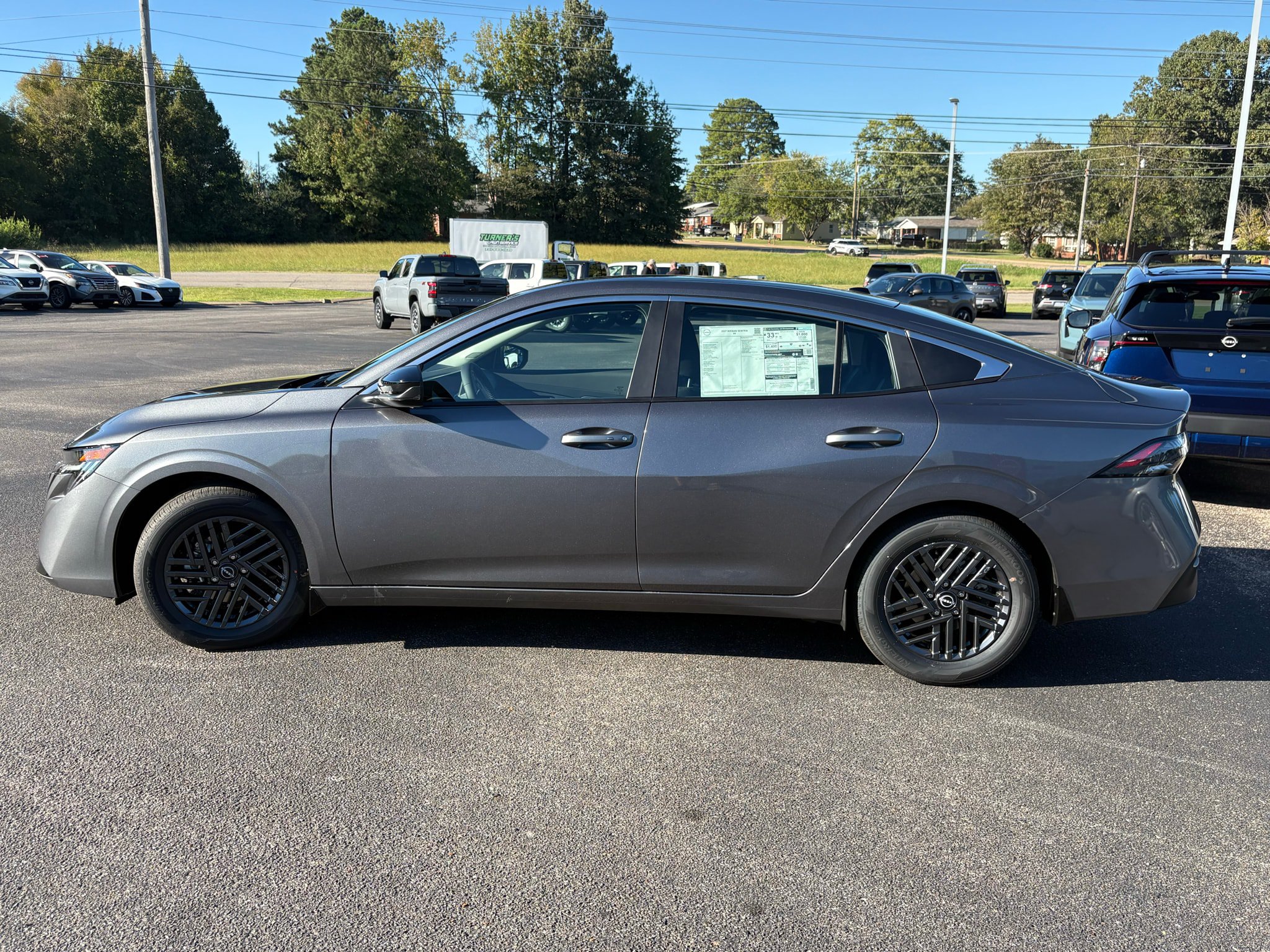New 2027 Nissan Sentra SV w/ SV Convenience Package FWD image 10