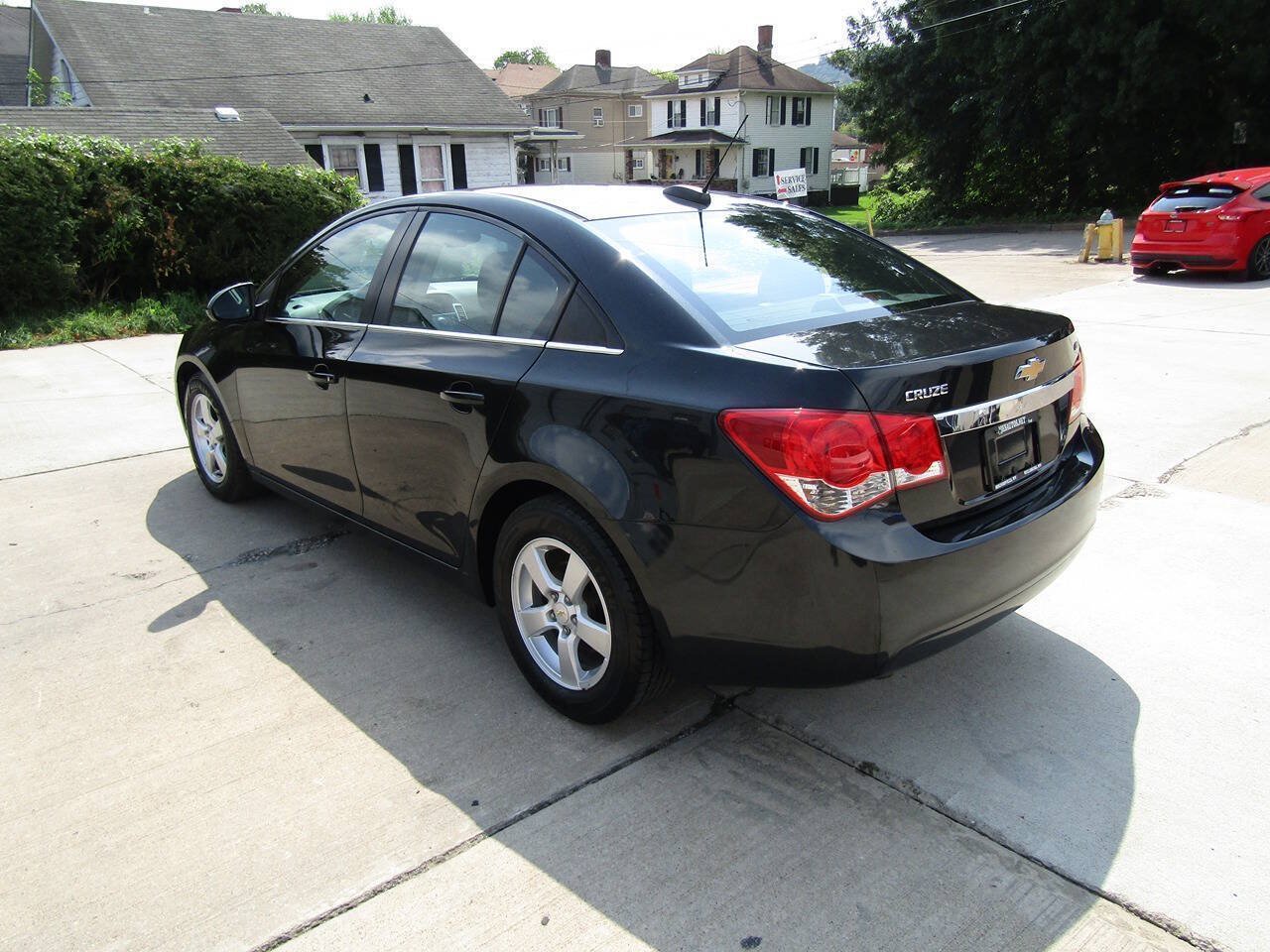 Used 2016 Chevrolet Cruze LT FWD image 5
