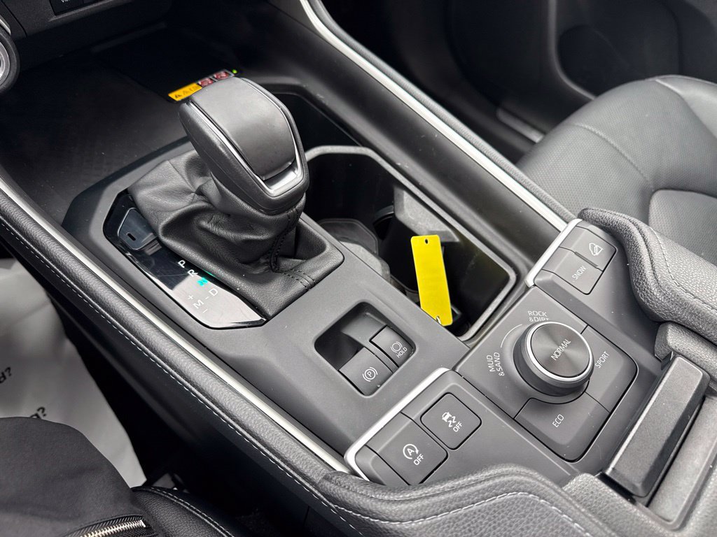 Certified 2024 Toyota Grand Highlander AWD image 17