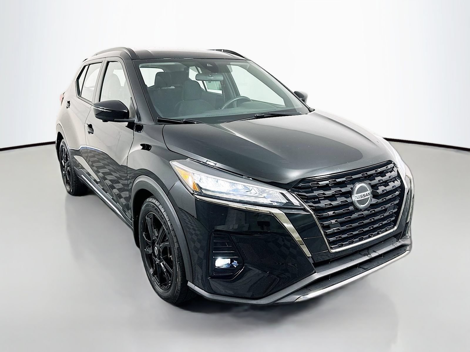Used 2021 Nissan Kicks SR