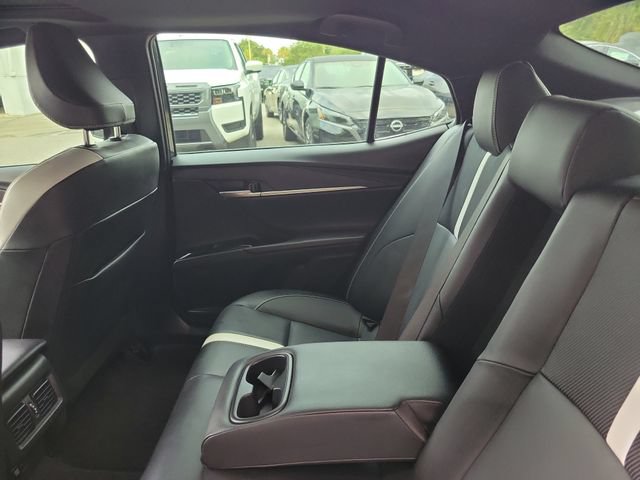 Used 2025 Toyota Camry SE FWD image 13
