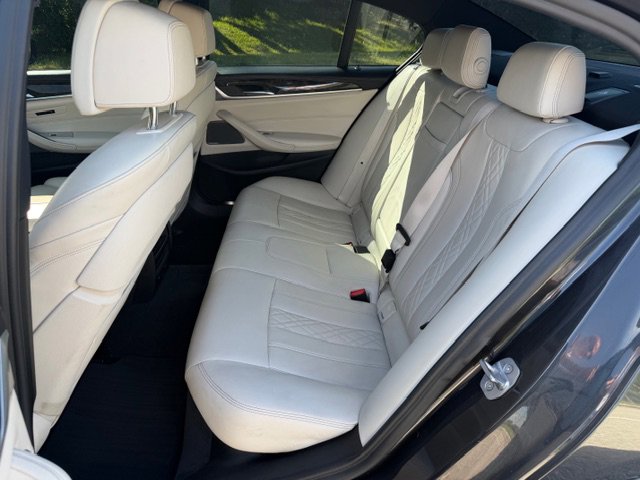 Used 2018 BMW 530i w/ M Sport Package RWD image 12
