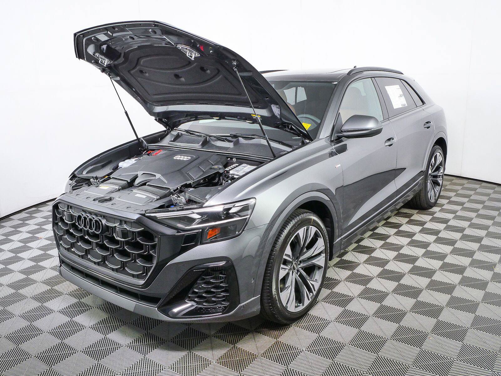 New 2027 Audi Q8 Prestige AWD/4WD image 30