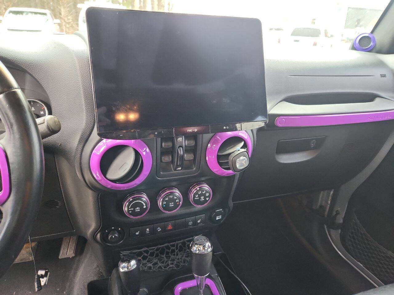 Used 2014 Jeep Wrangler Unlimited Sahara w/ Max Tow Package image 12