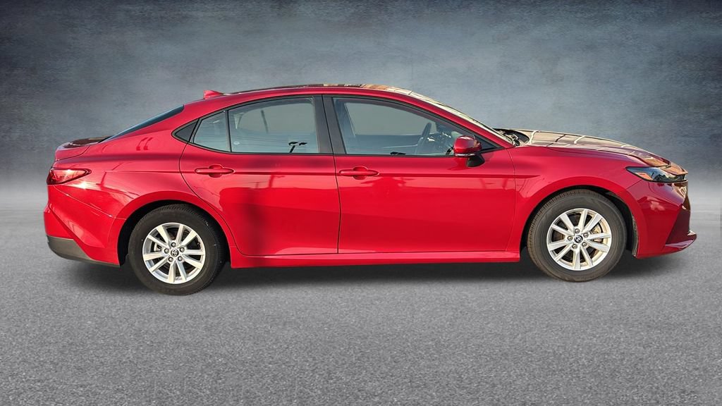 Used 2025 Toyota Camry LE FWD image 27