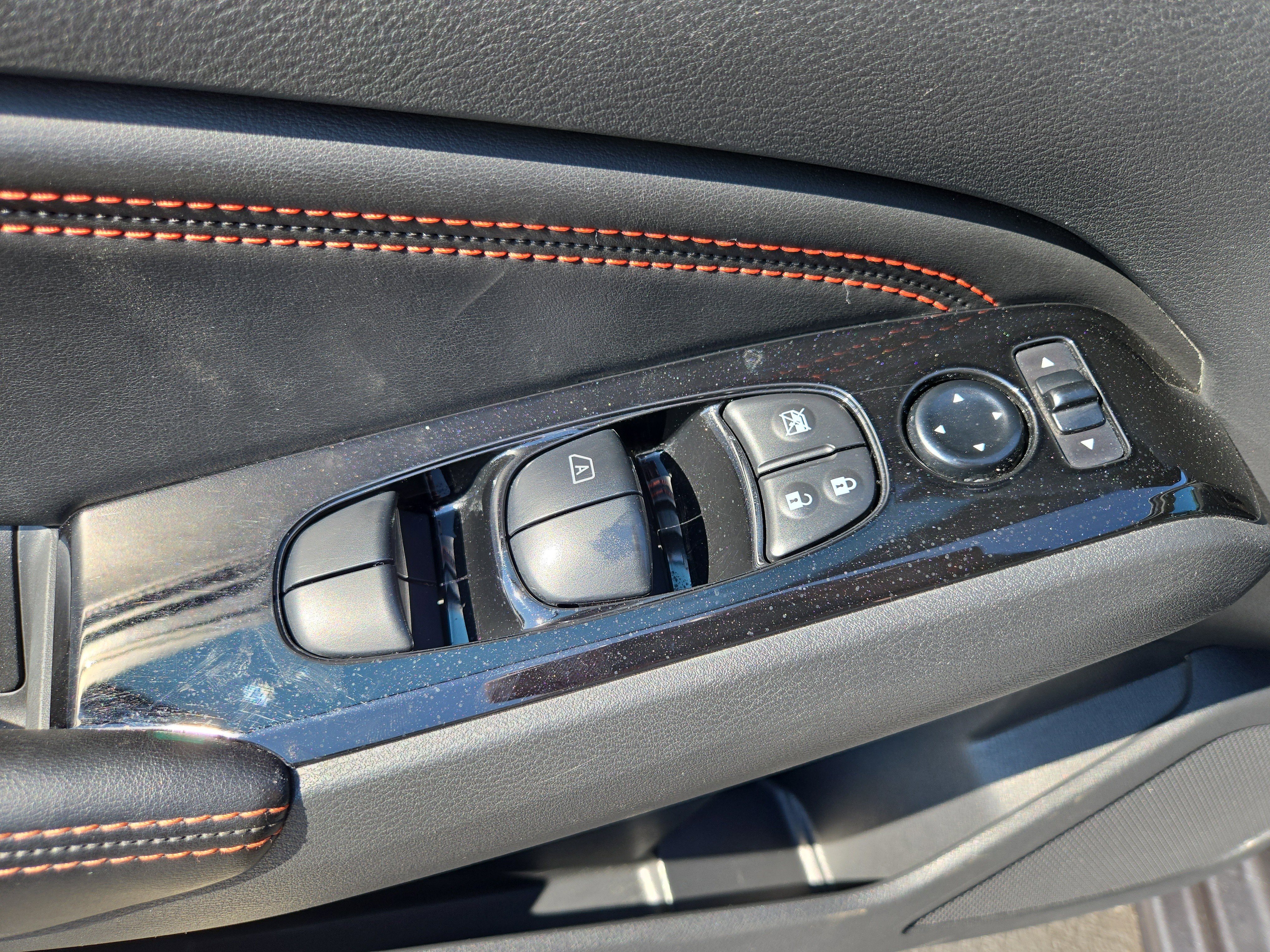 Used 2023 Nissan Altima 2.5 SR image 14