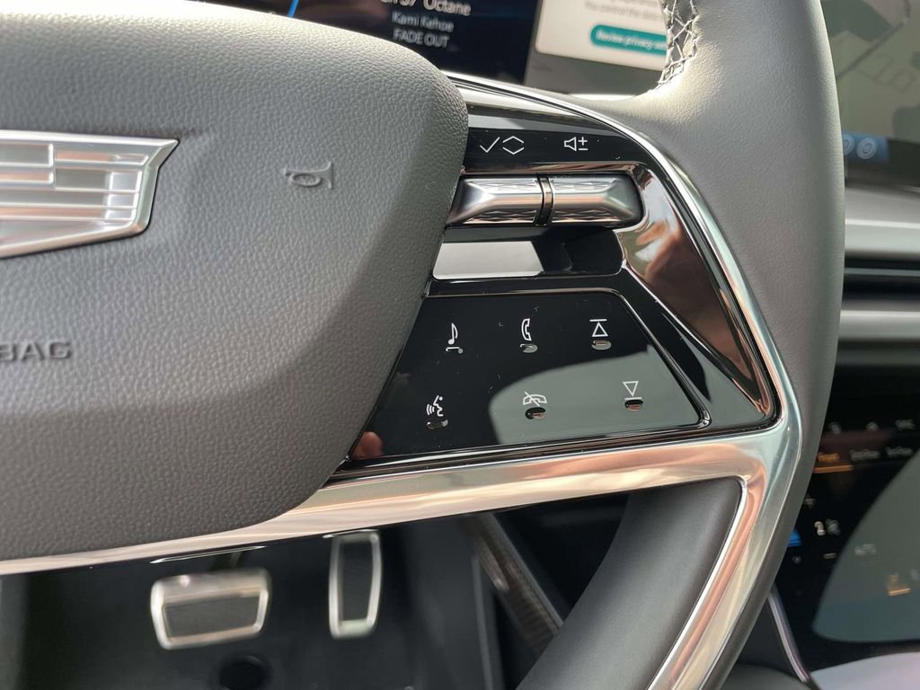 New 2026 Cadillac Vistiq Sport image 25