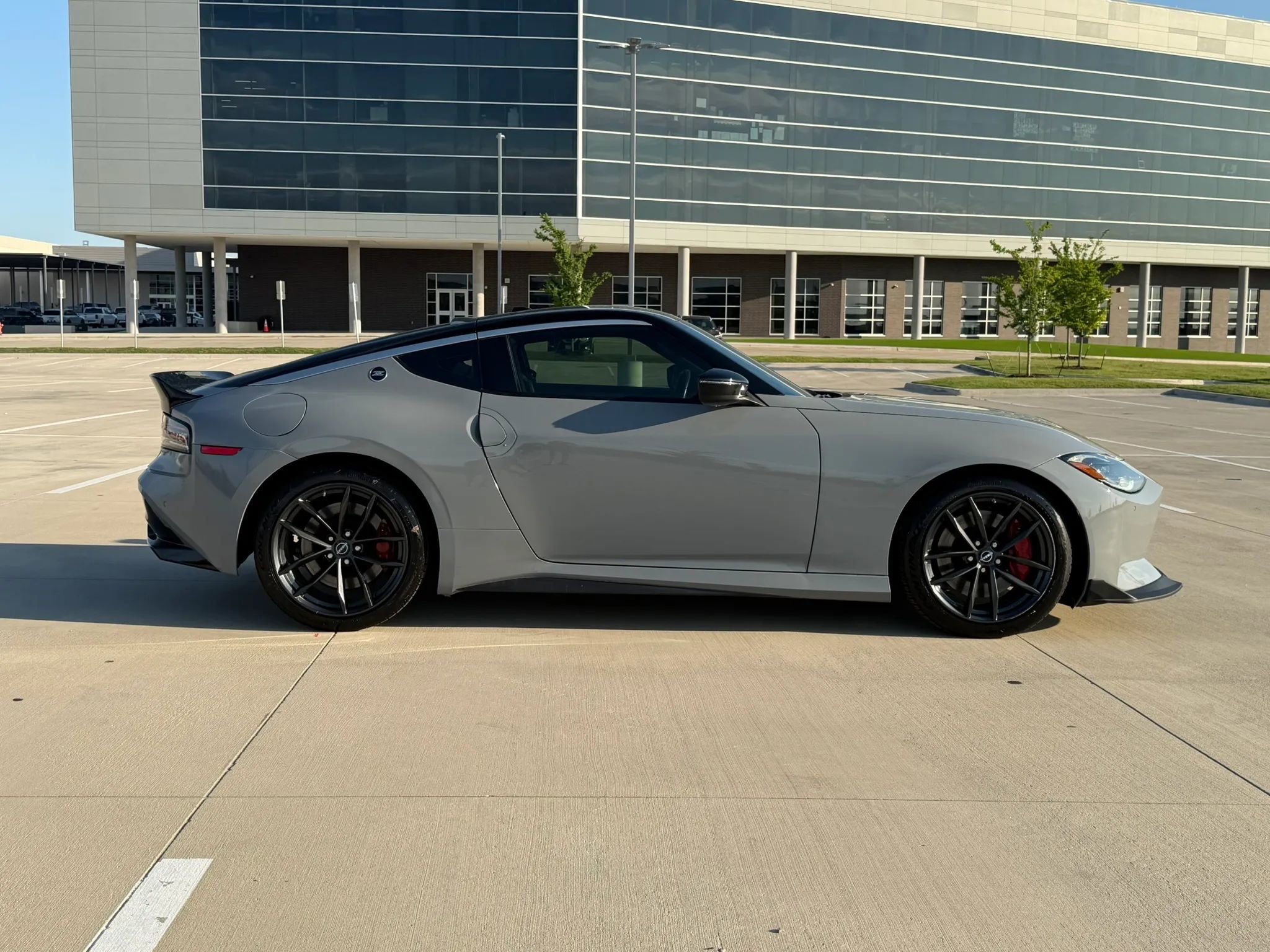 Used 2023 Nissan Z w/ Floor Mat Package (L93) RWD image 4