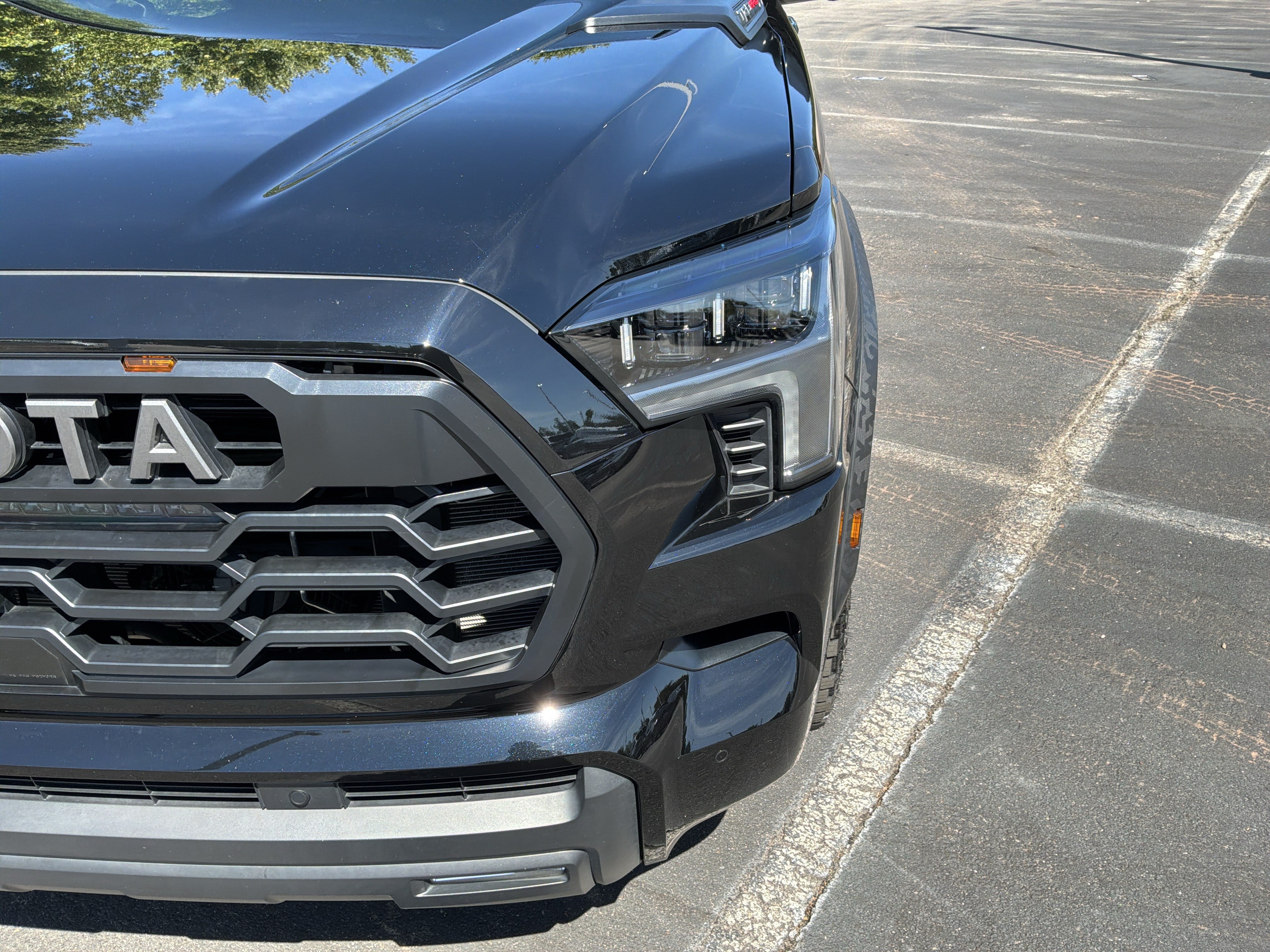 Used 2025 Toyota Sequoia TRD Pro AWD/4WD image 6