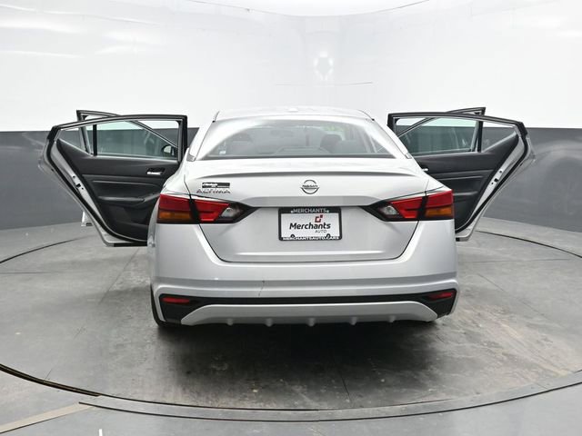 Used 2020 Nissan Altima 2.5 S FWD image 41