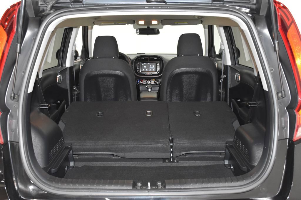Used 2020 Kia Soul LX image 29