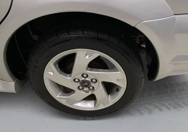Used 2007 Pontiac Vibe w/ Security Package FWD image 19