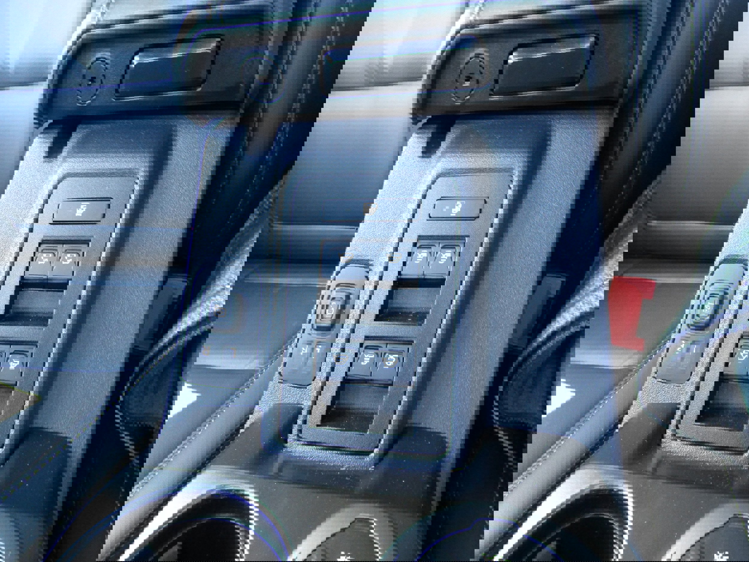 Used 2025 Ford Bronco Badlands image 31