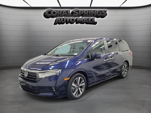 Used 2023 Honda Odyssey Touring image 3