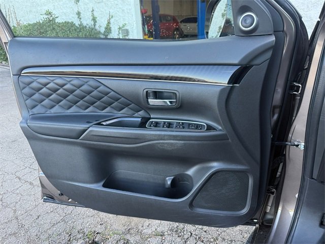 Used 2020 Mitsubishi Outlander GT image 11