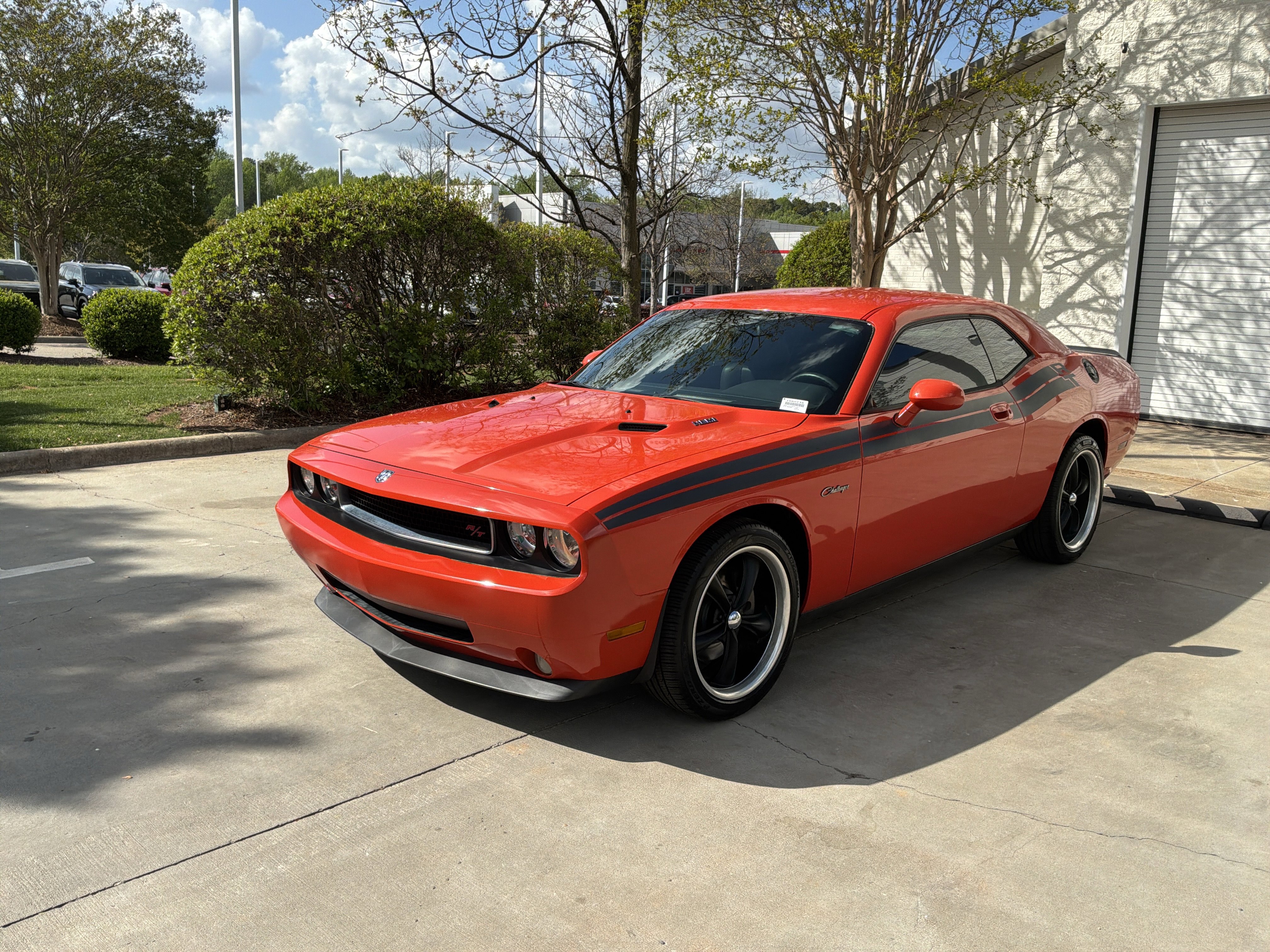 Used 2010 Dodge Challenger R/T image 5