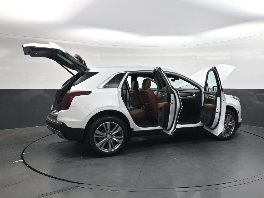 Used 2024 Cadillac XT5 Premium Luxury w/ Technology Package FWD image 36