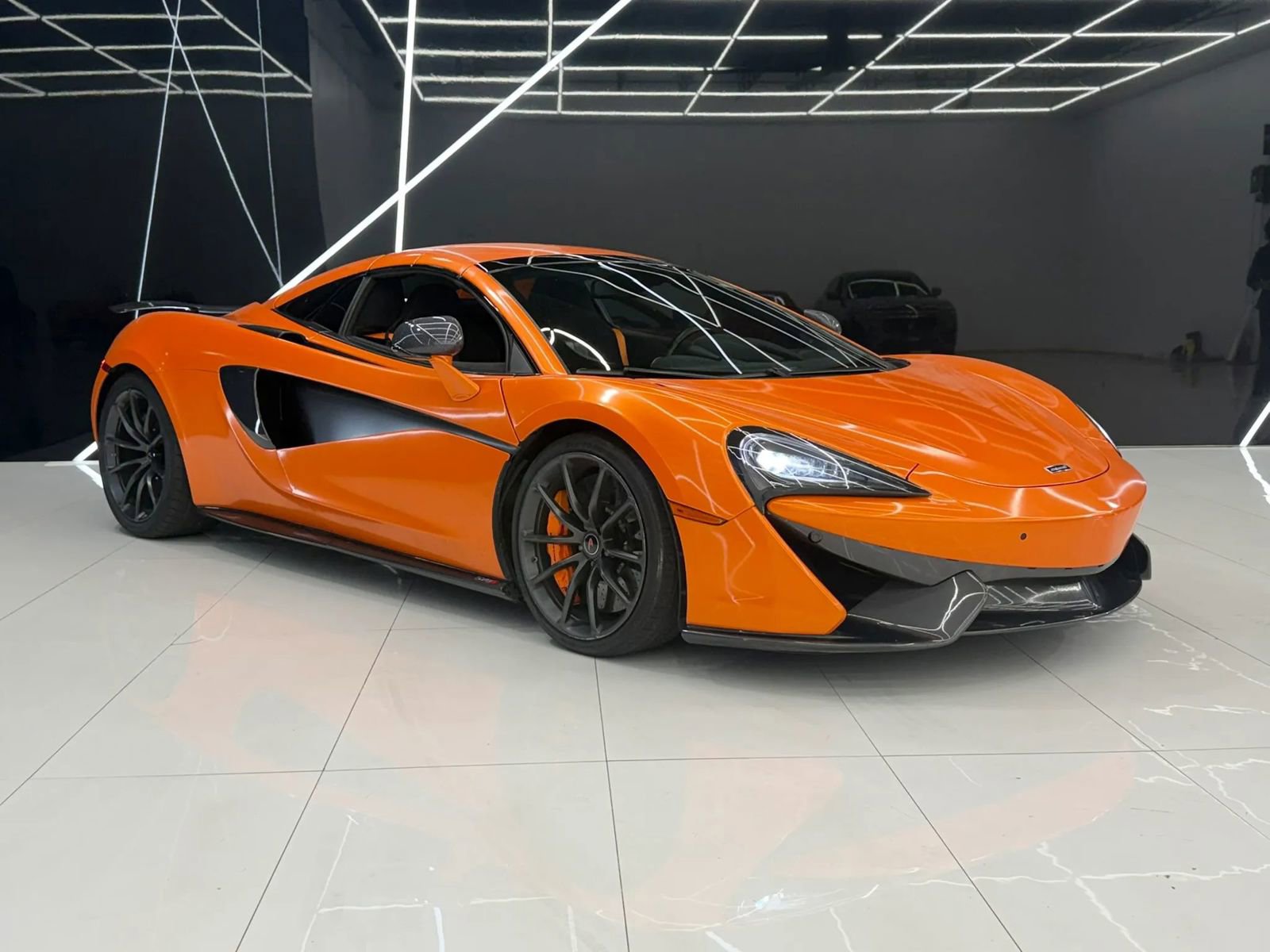 Used 2019 McLaren 570S Spider image 2