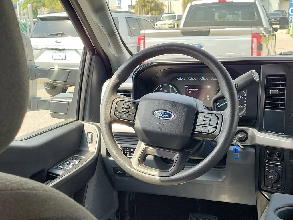 Used 2025 Ford F250 XLT AWD/4WD image 13