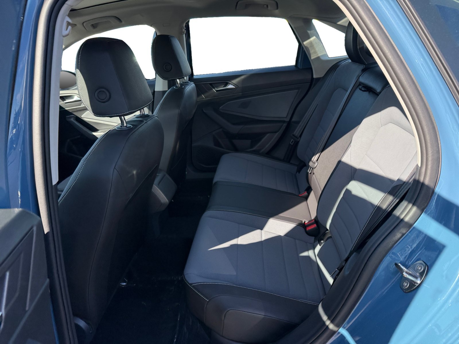 New 2027 Volkswagen Jetta SE FWD image 16
