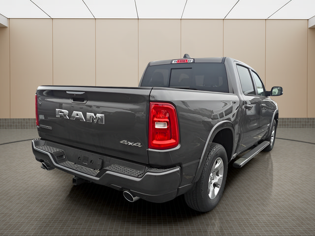 Used 2025 RAM 1500 Big Horn AWD/4WD image 5