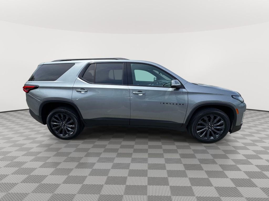 Used 2023 Chevrolet Traverse RS AWD/4WD image 7