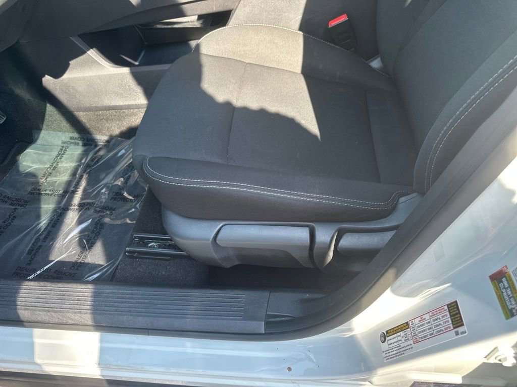 Used 2023 Nissan Rogue S AWD/4WD image 13