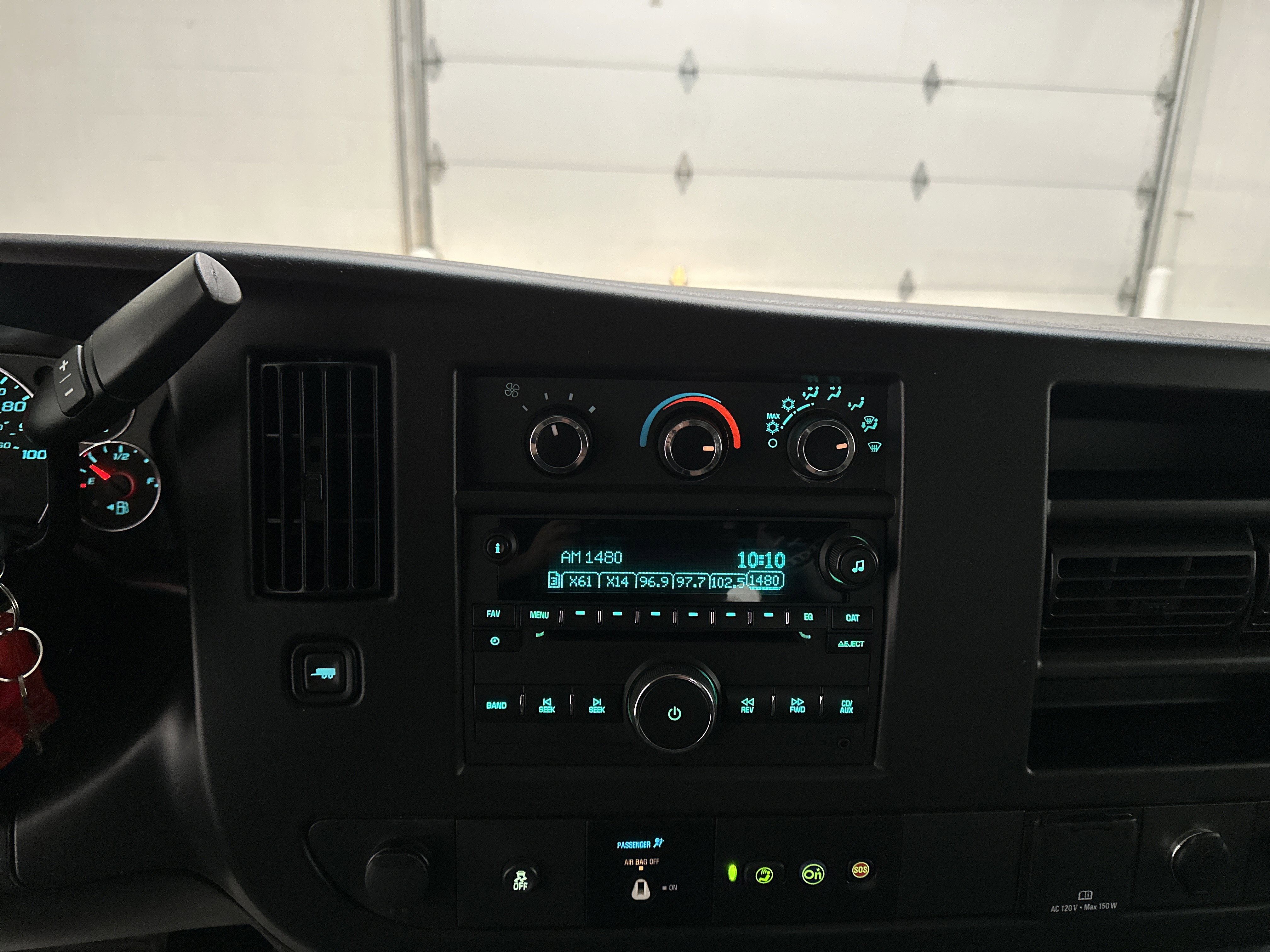 Used 2020 Chevrolet Express 2500 w/ Driver Convenience Package image 24