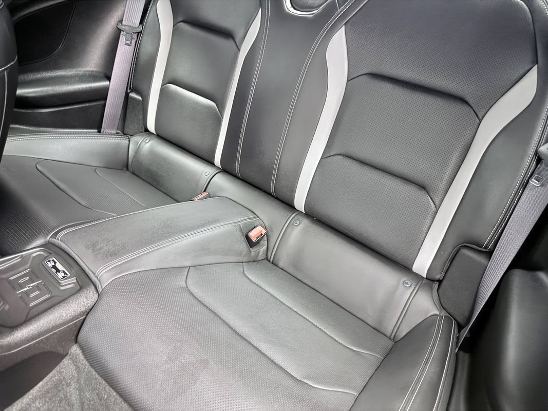 Used 2016 Chevrolet Camaro SS RWD image 13