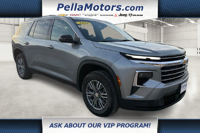 Used 2026 Chevrolet Traverse LT w/ Driver Confidence Package AWD/4WD image 1