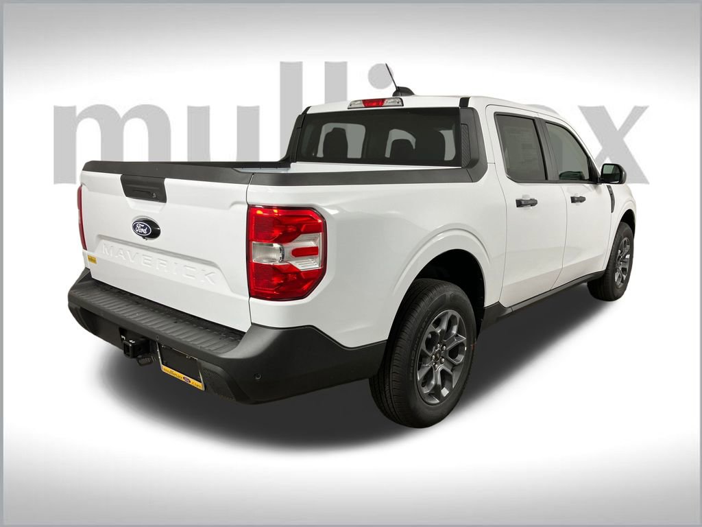 New 2025 Ford Maverick XLT image 3