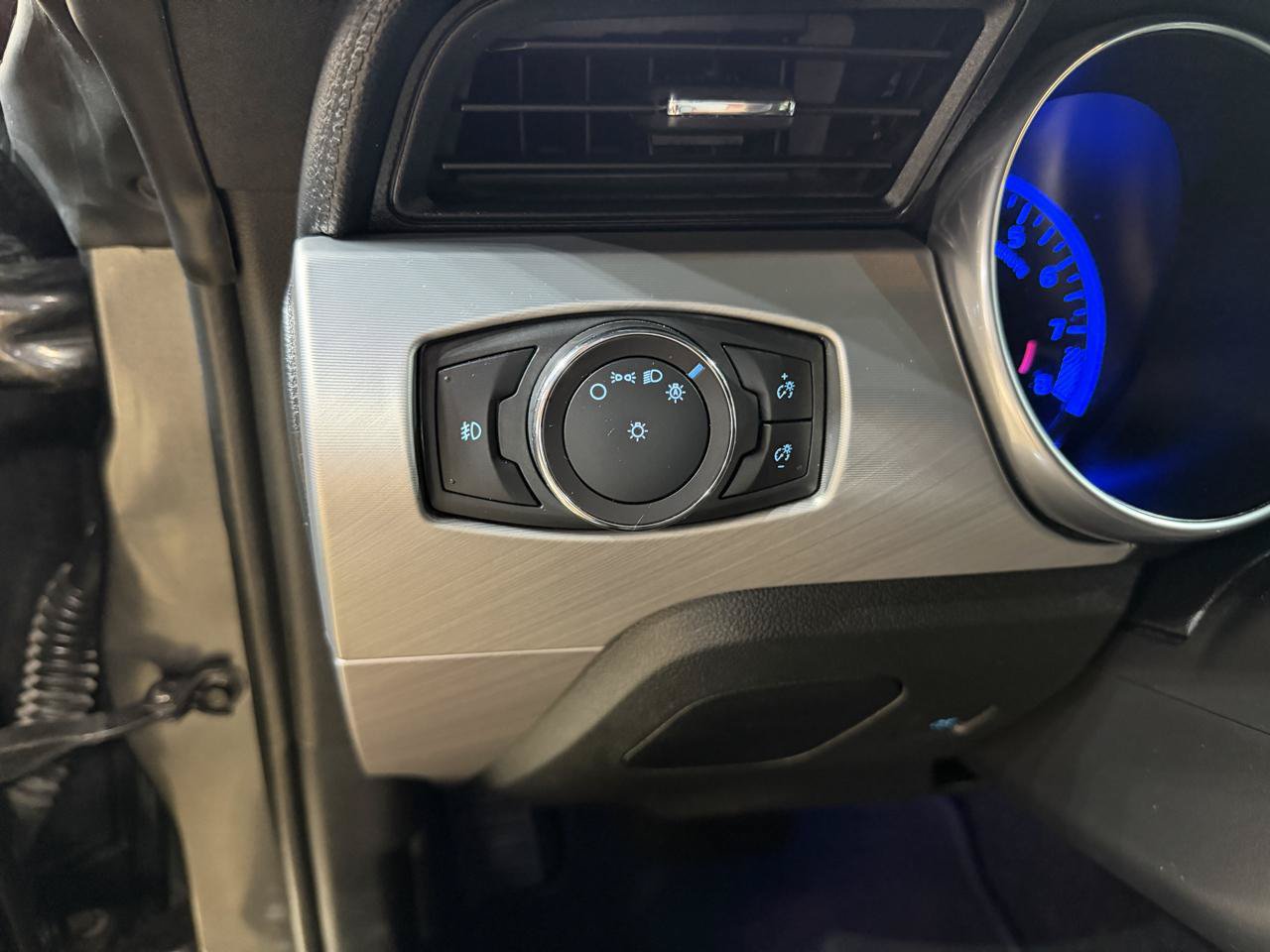 Used 2019 Ford Mustang GT Premium RWD image 22