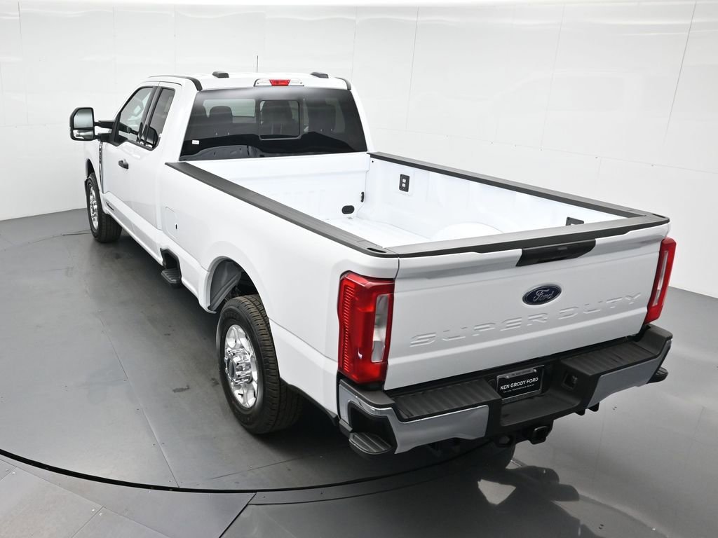 New 2026 Ford F350 XLT image 35