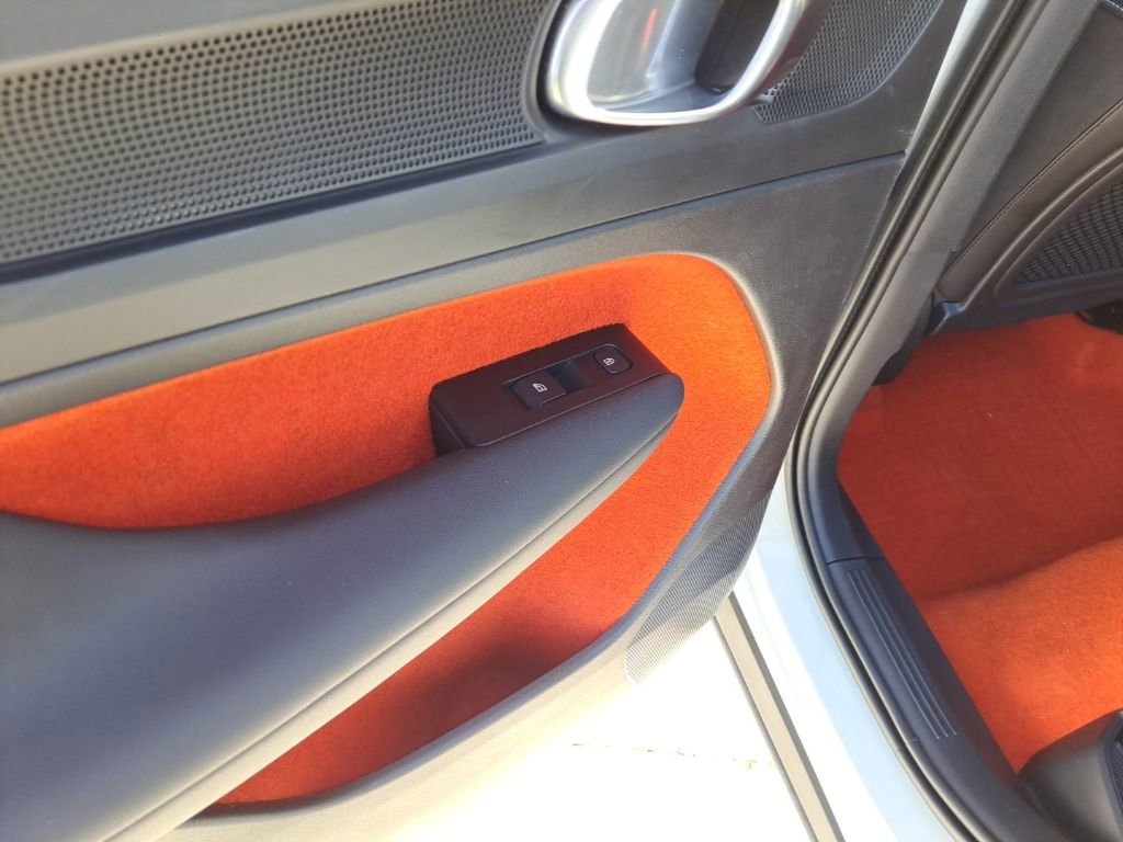 Used 2021 Volvo XC40 T4 R-Design w/ Protection Package Premier image 12