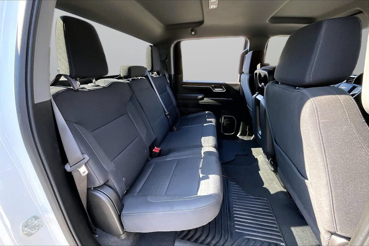 Used 2025 Chevrolet Silverado 2500 LT w/ Convenience Package AWD/4WD image 24
