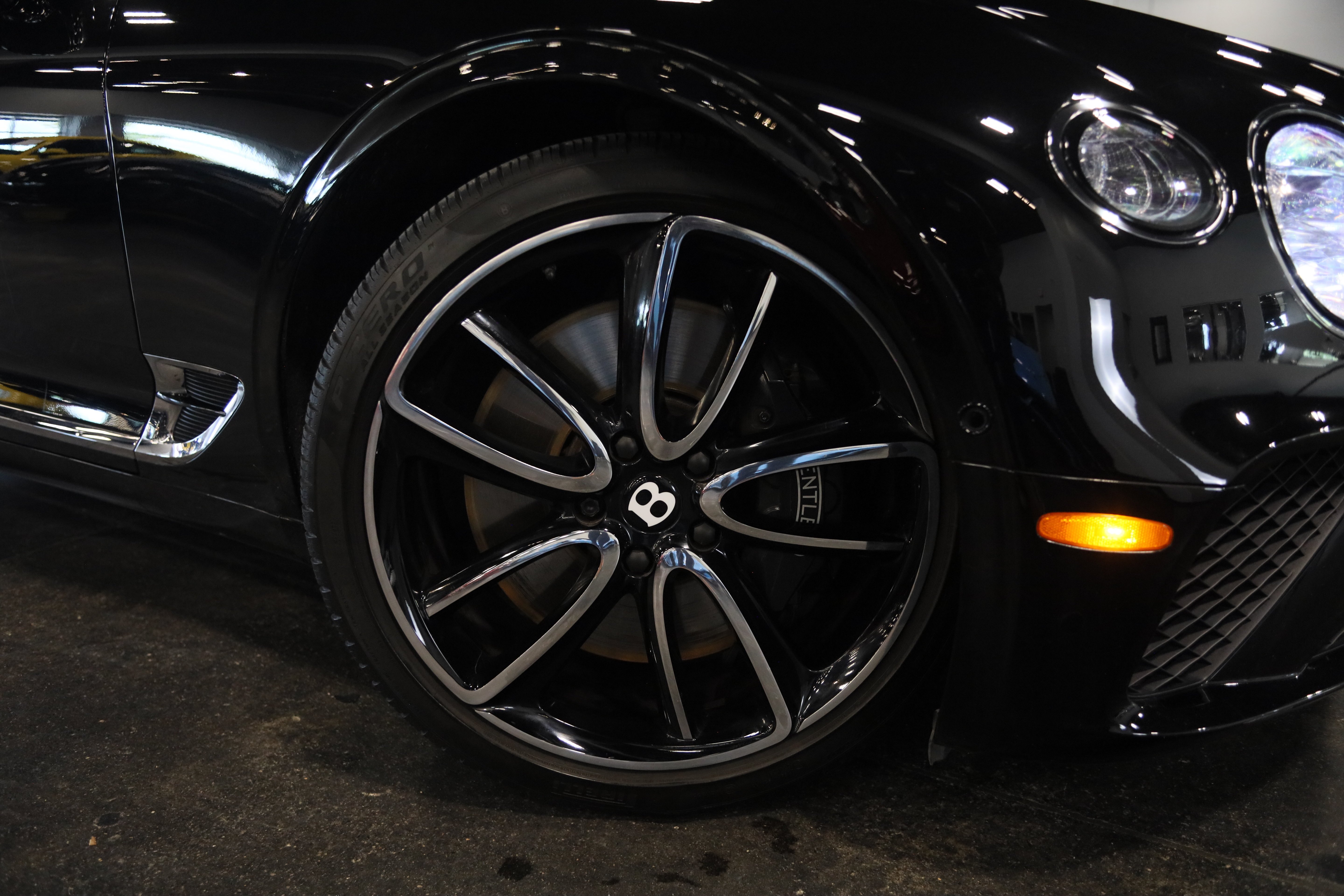 Used 2020 Bentley Continental GT AWD/4WD image 9
