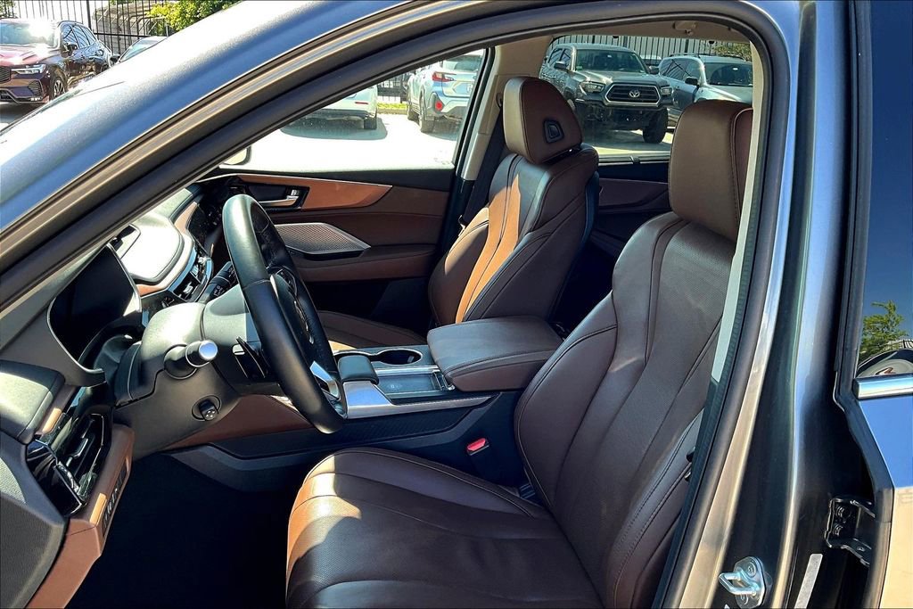 Certified 2023 Acura MDX FWD w/ Technology Package image 30