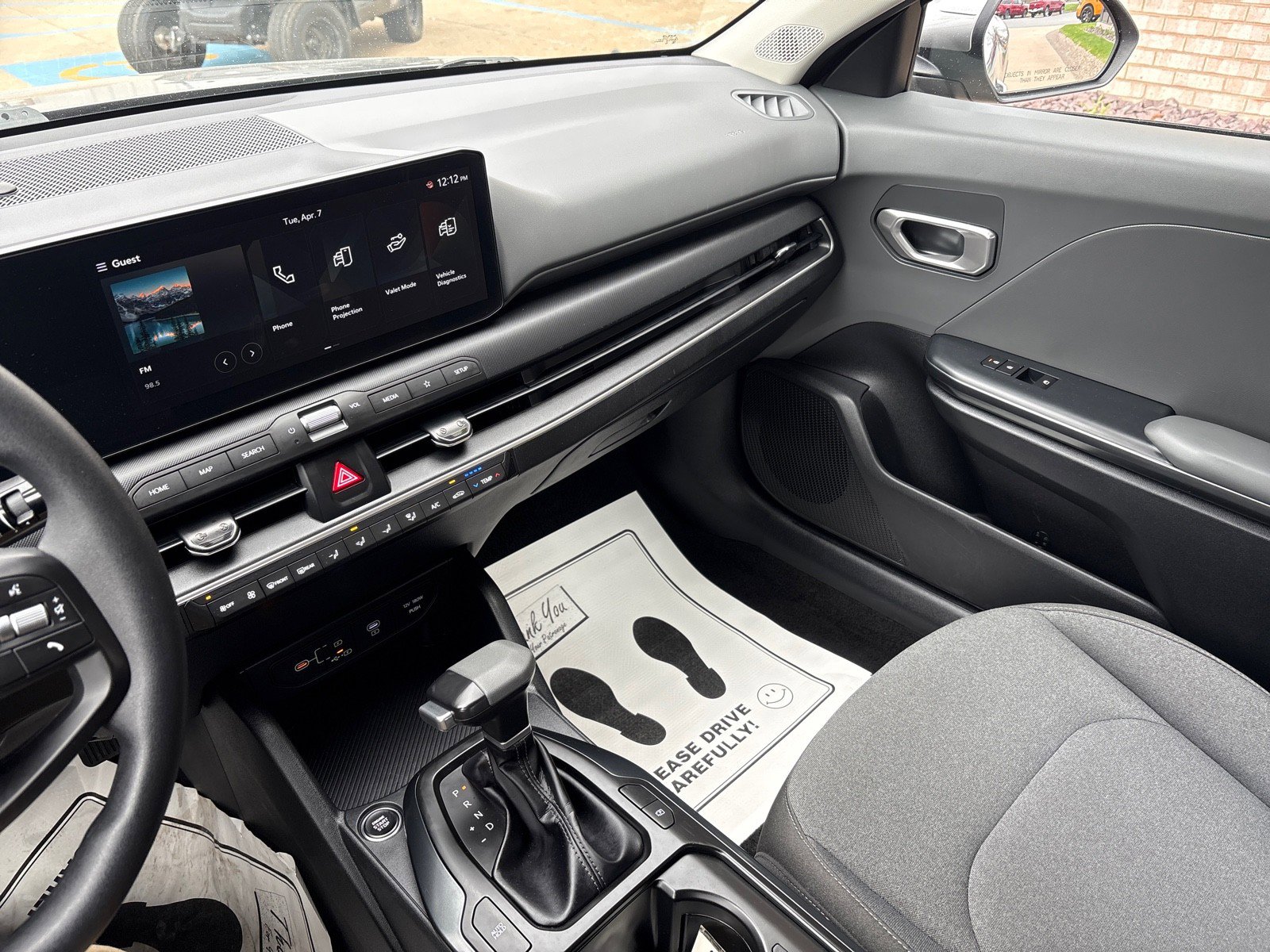 Used 2025 Kia K4 LXS image 15