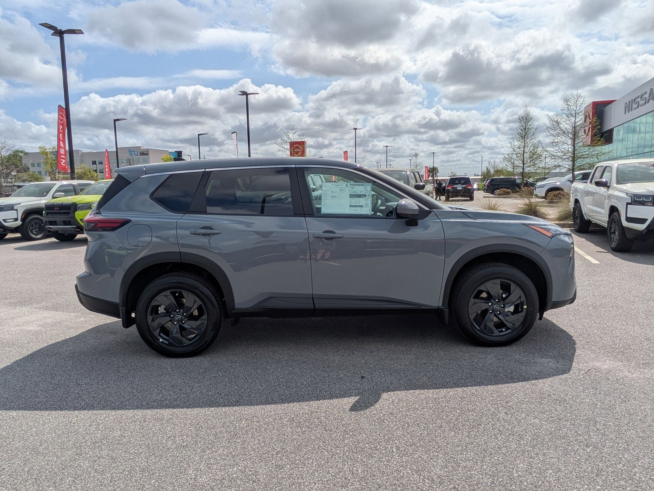New 2026 Nissan Rogue SV FWD image 2