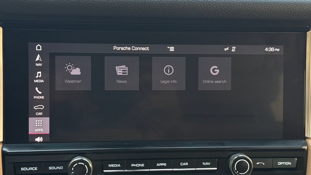 Used 2019 Porsche Macan AWD/4WD image 37