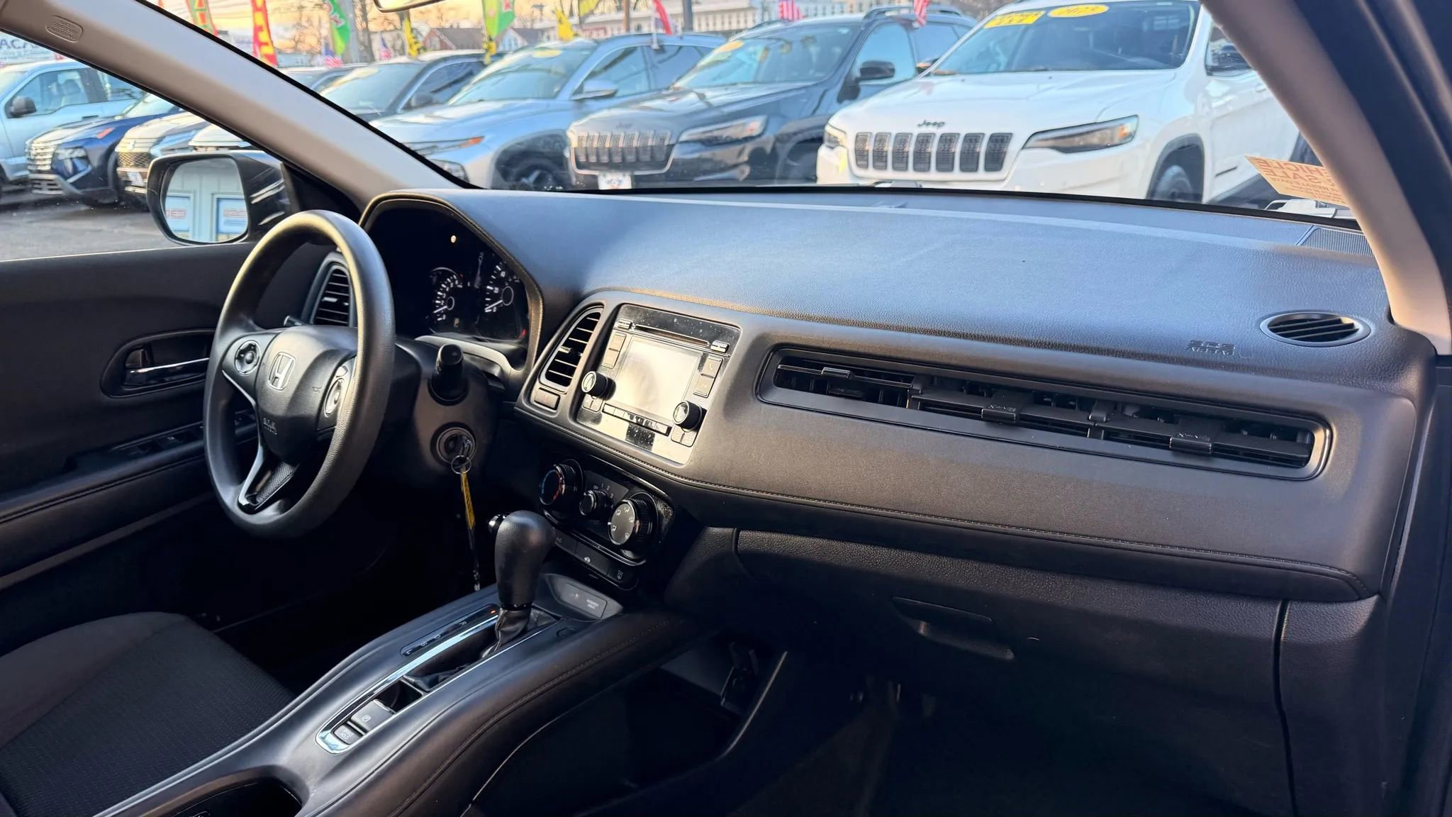 Used 2022 Honda HR-V LX image 16