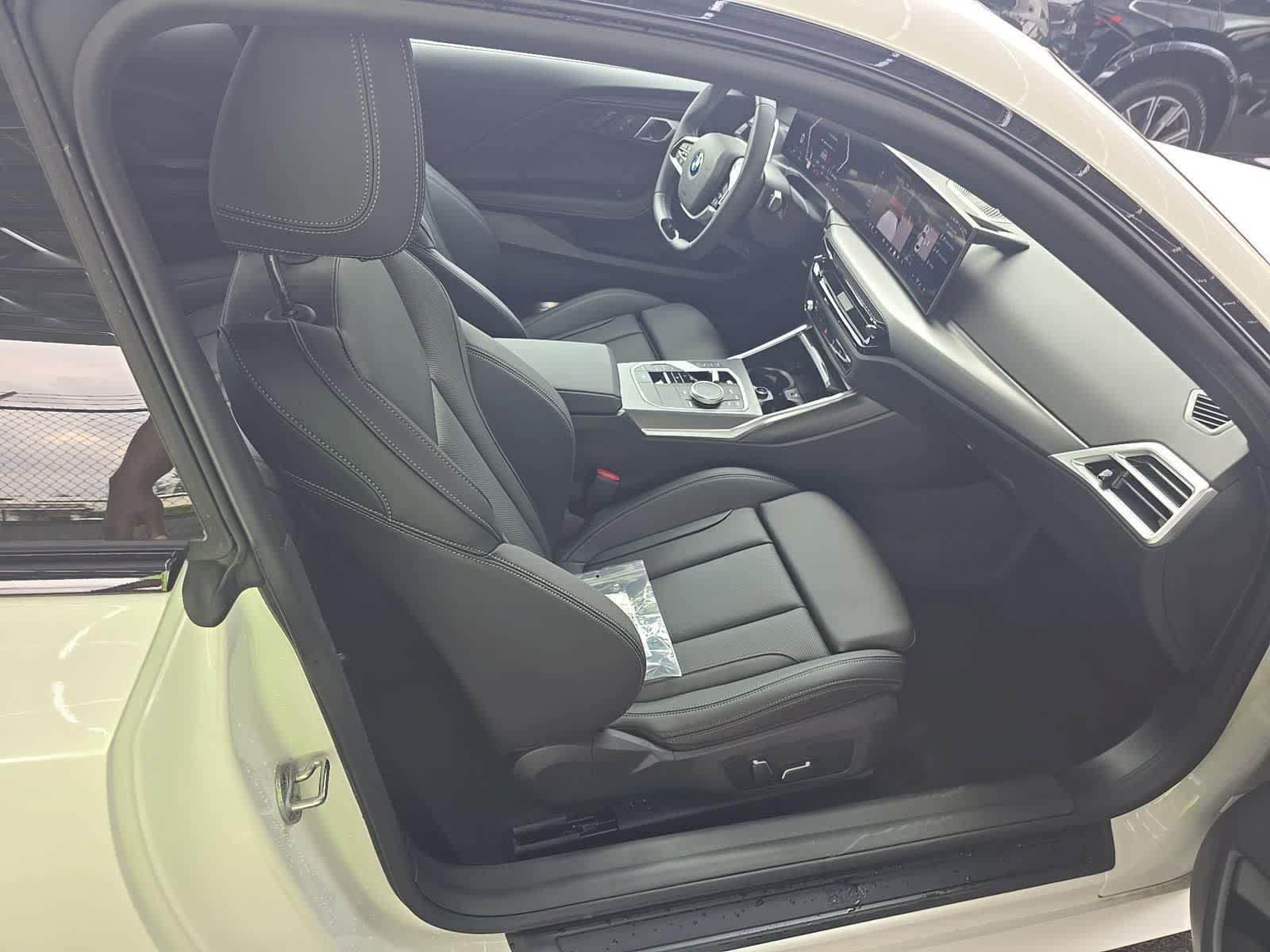 Used 2025 BMW 230i xDrive Coupe w/ Premium Package AWD/4WD image 14