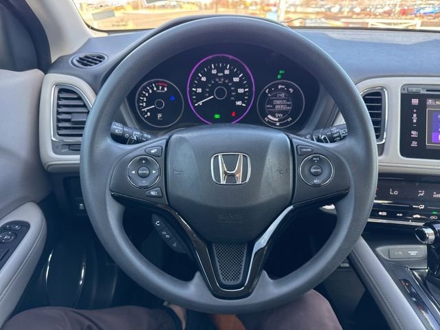 Used 2017 Honda HR-V EX image 25