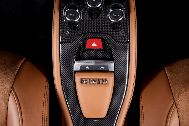 Certified 2012 Ferrari 458 Italia Coupe RWD image 46