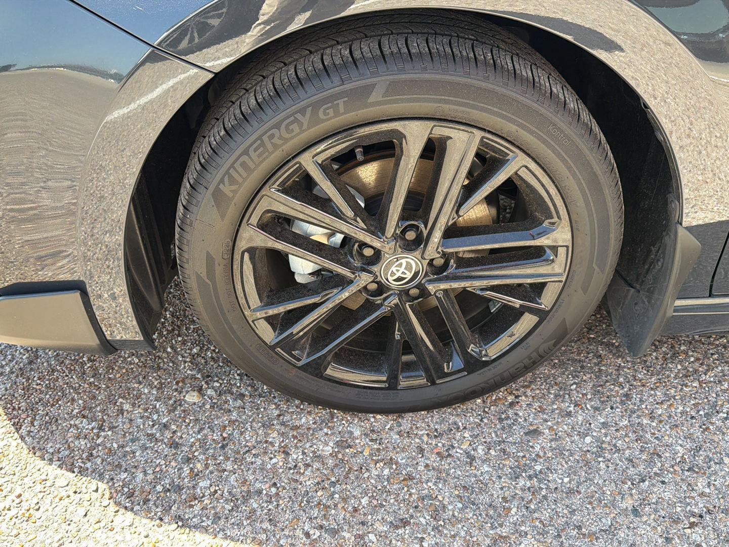 Used 2026 Toyota Camry SE FWD image 9