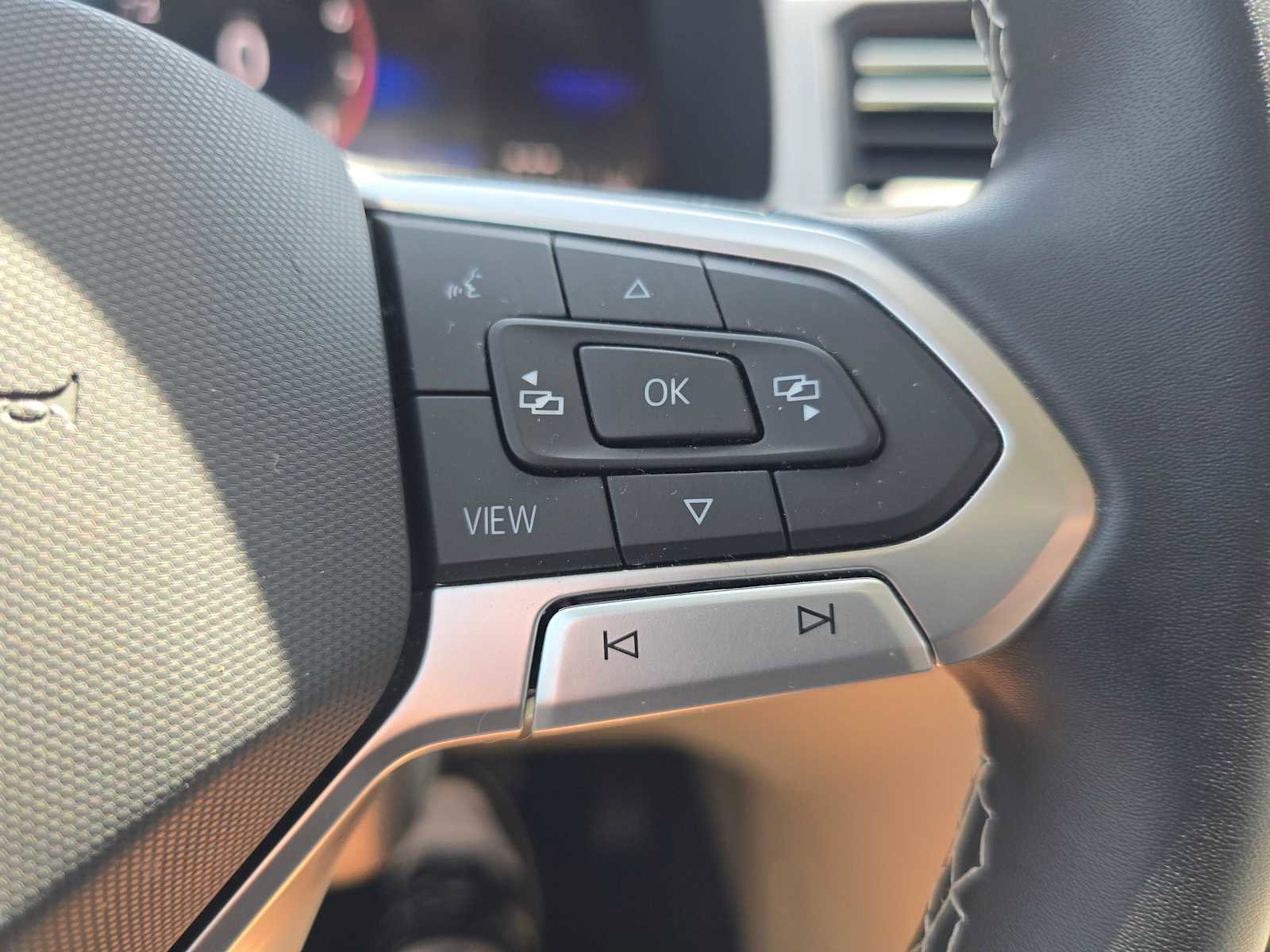 Used 2023 Volkswagen Atlas SE image 30